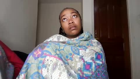Snapshot of atara_seren chatting on 05.18.26 atara_seren online show from 05.18.26