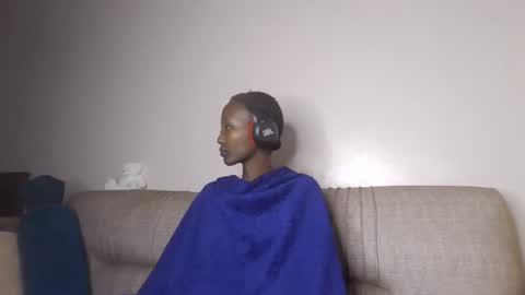 Snapshot of atara_seren chatting on 05.27.26 atara_seren online show from 05.27.26
