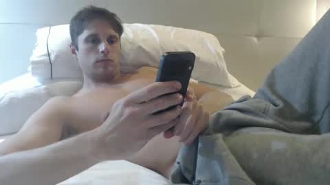 Snapshot of athleteguy55555 chatting on 01.10.26 tommycb55555 online show from 01.10.26