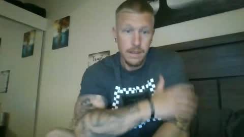 Snapshot of athletic_skater779 chatting on 05.24.26 AthleticWhiteboy777 online show from 05.24.26
