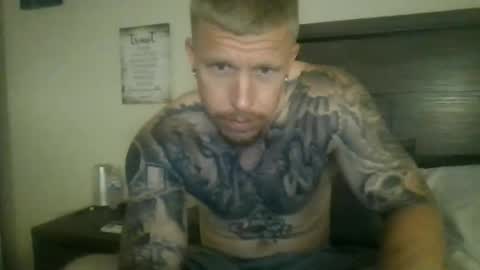 Snapshot of athletic_skater779 chatting on 05.29.26 AthleticWhiteboy777 online show from 05.29.26