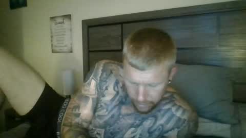 Snapshot of athletic_skater779 chatting on 07.02.26 AthleticWhiteboy777 online show from 07.02.26