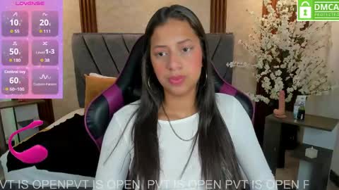 Atiena online show from 04.21.26