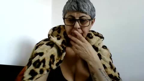 atikaarea online show from 01.05.25