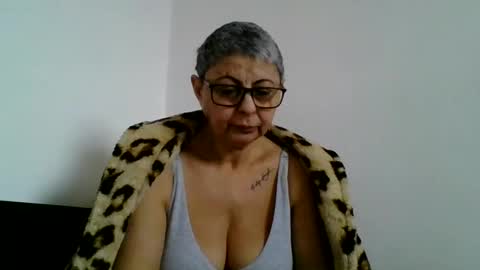 atikaarea online show from 02.15.25