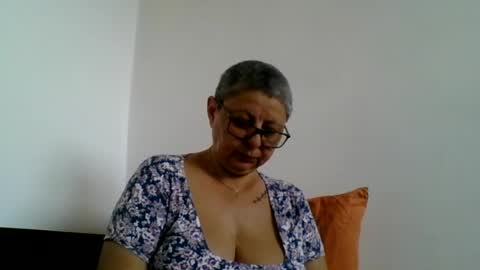 Snapshot of atikaarea chatting on 06.23.26 atikaarea online show from 06.23.26
