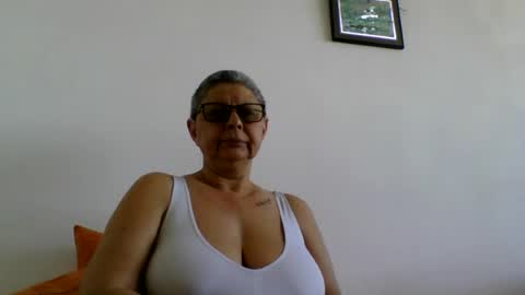 Snapshot of atikaarea chatting on 06.27.26 atikaarea online show from 06.27.26