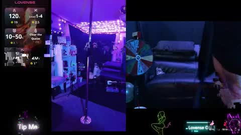 Snapshot of atomicfireball8 chatting on 02.08.26 Atomicfireball8 online show from 02.08.26