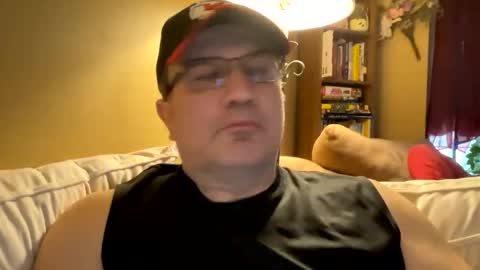 Snapshot of atozzzz chatting on 11.16.25 atozzzz online show from 11.16.25