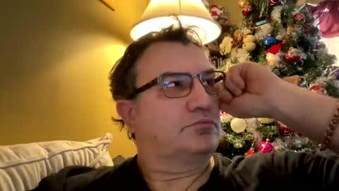 Snapshot of atozzzz chatting on 12.14.25 atozzzz online show from 12.14.25