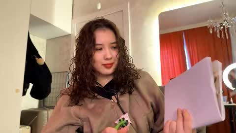 Snapshot of audrabeaman chatting on 02.17.26 Mia online show from 02.17.26