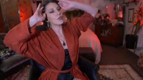 Snapshot of audrey_ chatting on 12.16.24 Audrey online show from 12.16.24