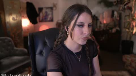 Snapshot of audrey_ chatting on 02.21.25 Audrey online show from 02.21.25