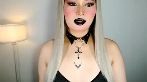 Audrey online show from 05.04.26