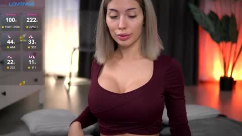 Isabella online show from 01.12.26