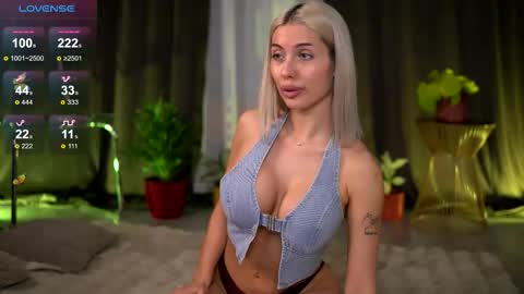 Snapshot of audreyzanne chatting on 02.17.26 Isabella online show from 02.17.26