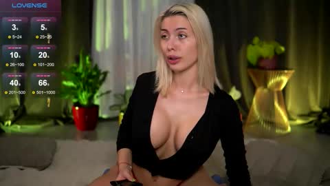 Snapshot of audreyzanne chatting on 03.03.26 Isabella online show from 03.03.26