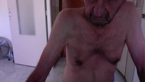 Snapshot of auguste688483 chatting on 06.21.26 auguste688483 online show from 06.21.26