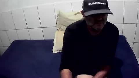 Snapshot of augustopierdona26 chatting on 03.26.26 cesar augusto online show from 03.26.26