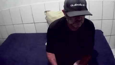 Snapshot of augustopierdona26 chatting on 03.27.26 cesar augusto online show from 03.27.26