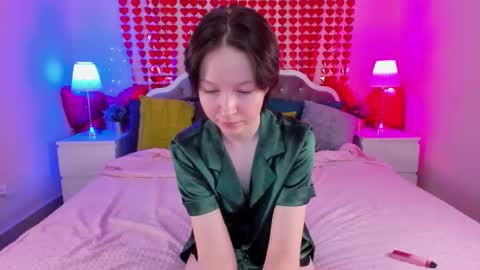 Snapshot of auradiaz chatting on 03.05.26 auradiaz online show from 03.05.26