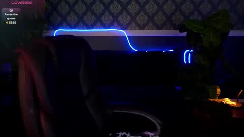 Nikol online show from 09.18.25