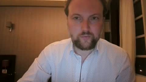 Snapshot of aurelio_marc chatting on 05.12.26 Aurelius online show from 05.12.26