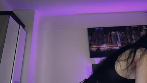 Aurora online show from 11.04.25