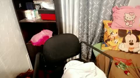 cute online show from 02.14.25