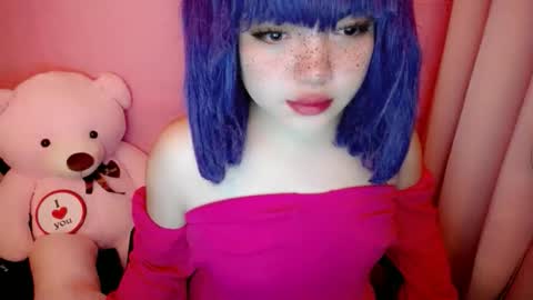 cute online show from 02.18.26