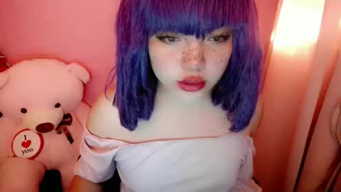 cute online show from 04.15.26
