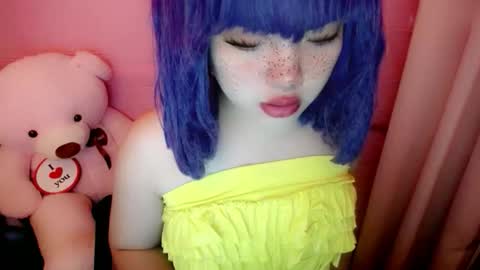 cute online show from 05.11.26