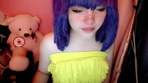 Snapshot of aurora_more chatting on 07.13.26 cute online show from 07.13.26