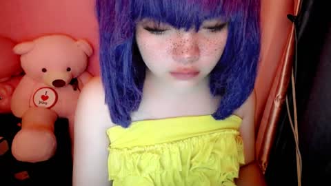 Snapshot of aurora_more chatting on 07.16.26 cute online show from 07.16.26