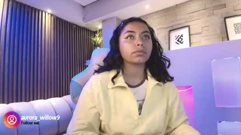 Snapshot of aurora_willow9 chatting on 11.24.25 aurora_willow9 online show from 11.24.25