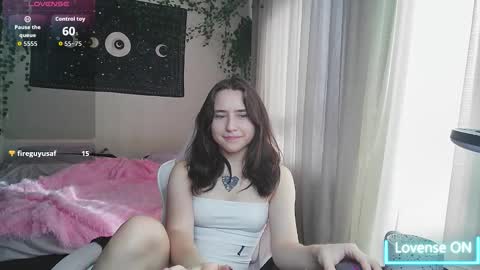 Snapshot of aurora_worker chatting on 10.13.25 Aurora online show from 10.13.25