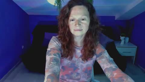 auroraborealis__ online show from 09.22.25