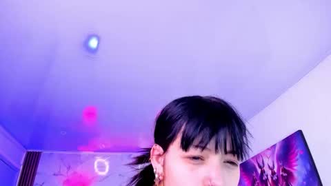 Snapshot of auroradiaz_ chatting on 12.20.25 Aurora Diaz online show from 12.20.25