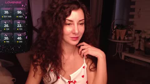 Snapshot of auroragreys chatting on 04.10.26 Aurora online show from 04.10.26