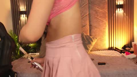 Snapshot of auroralanee chatting on 10.24.25 aurora online show from 10.24.25