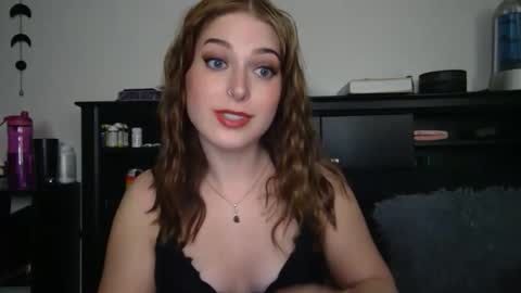 Snapshot of auroralightz1 chatting on 10.29.25 auroralightz1 online show from 10.29.25