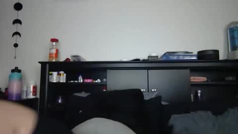 auroralightz1 online show from 11.25.25