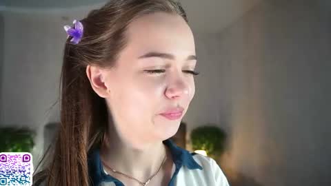 Snapshot of auroralowen chatting on 07.10.26 Aurora online show from 07.10.26