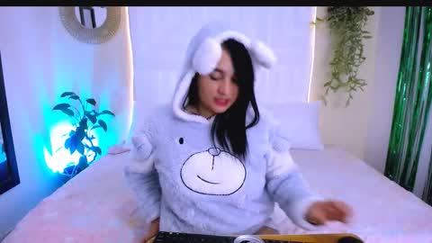 INSTAGRAM AURORA MCRY online show from 03.22.26