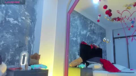 Aurora Rojas online show from 01.08.25