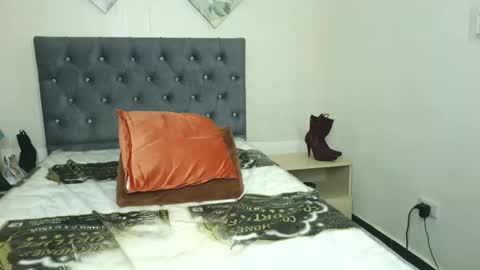 Snapshot of auroraxbbw chatting on 11.17.25 Aurora online show from 11.17.25