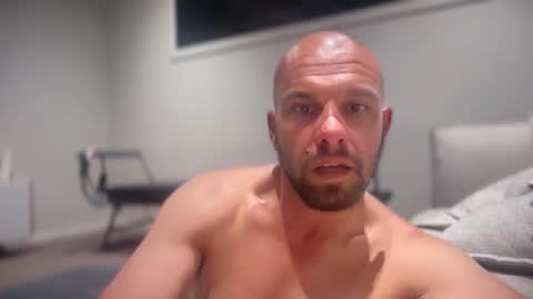 Snapshot of aussieboycal chatting on 03.19.26 aussieboycal online show from 03.19.26