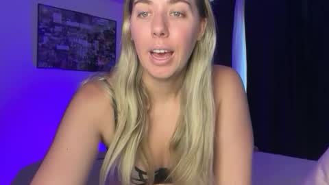 Snapshot of aussielulu chatting on 02.17.26 aussielulu online show from 02.17.26