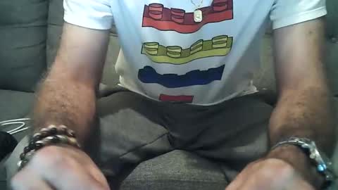 Snapshot of austin24100 chatting on 09.08.25 Austin online show from 09.08.25