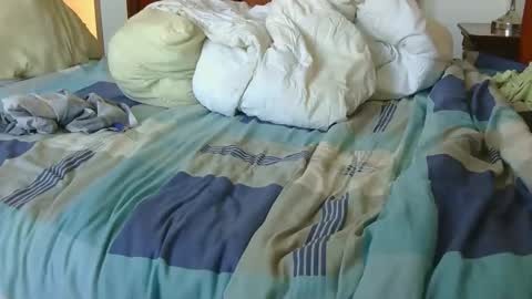 Snapshot of austin24100 chatting on 11.04.25 Austin online show from 11.04.25